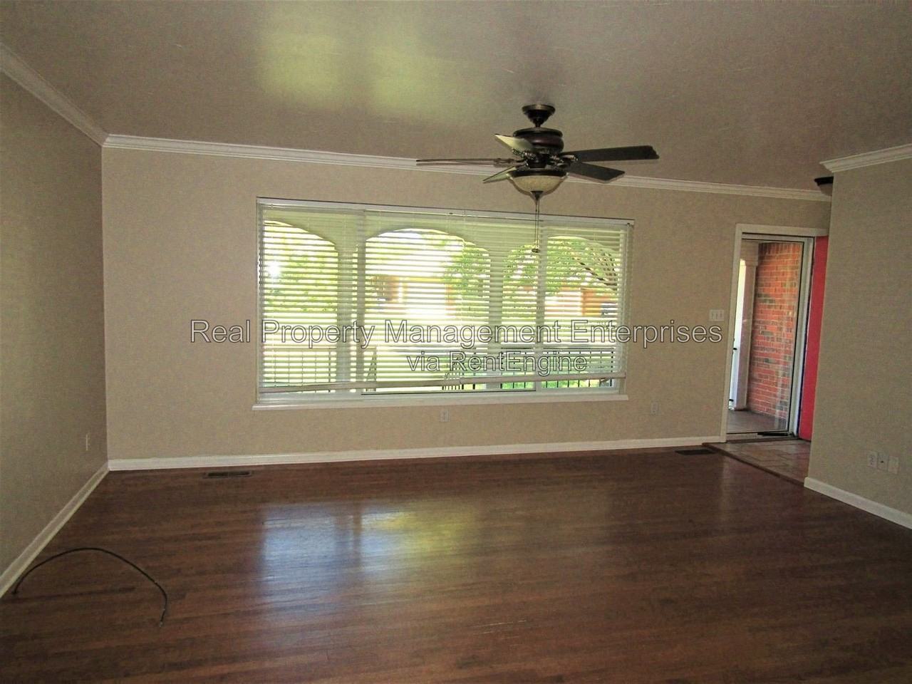 2248 Nw 52nd St - Photo 6 of 20