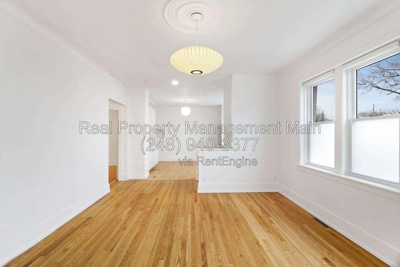 12303 Klinger St - Photo 2 of 33