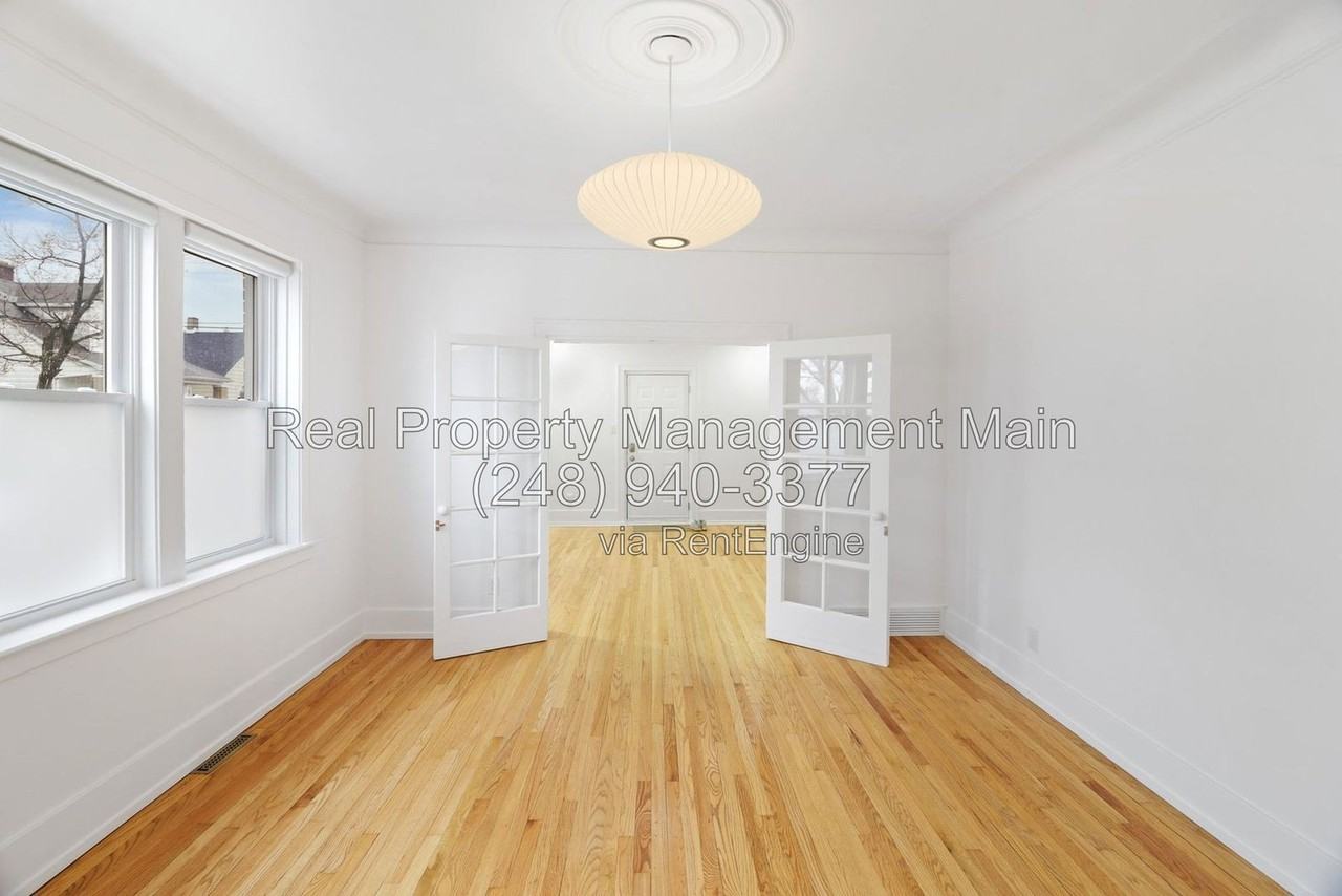 12303 Klinger St - Photo 3 of 33
