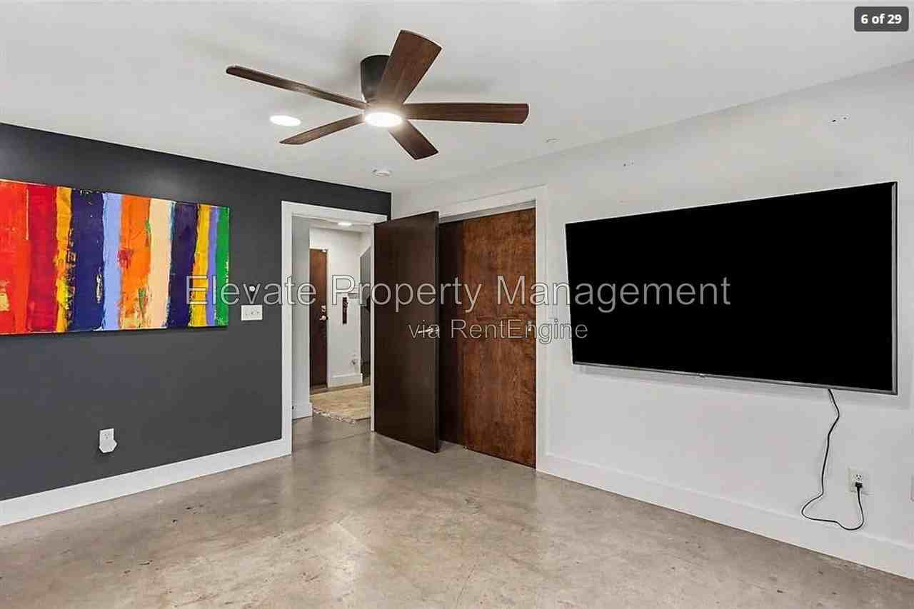 321 Ne 4th St #32 - Photo 6 of 29