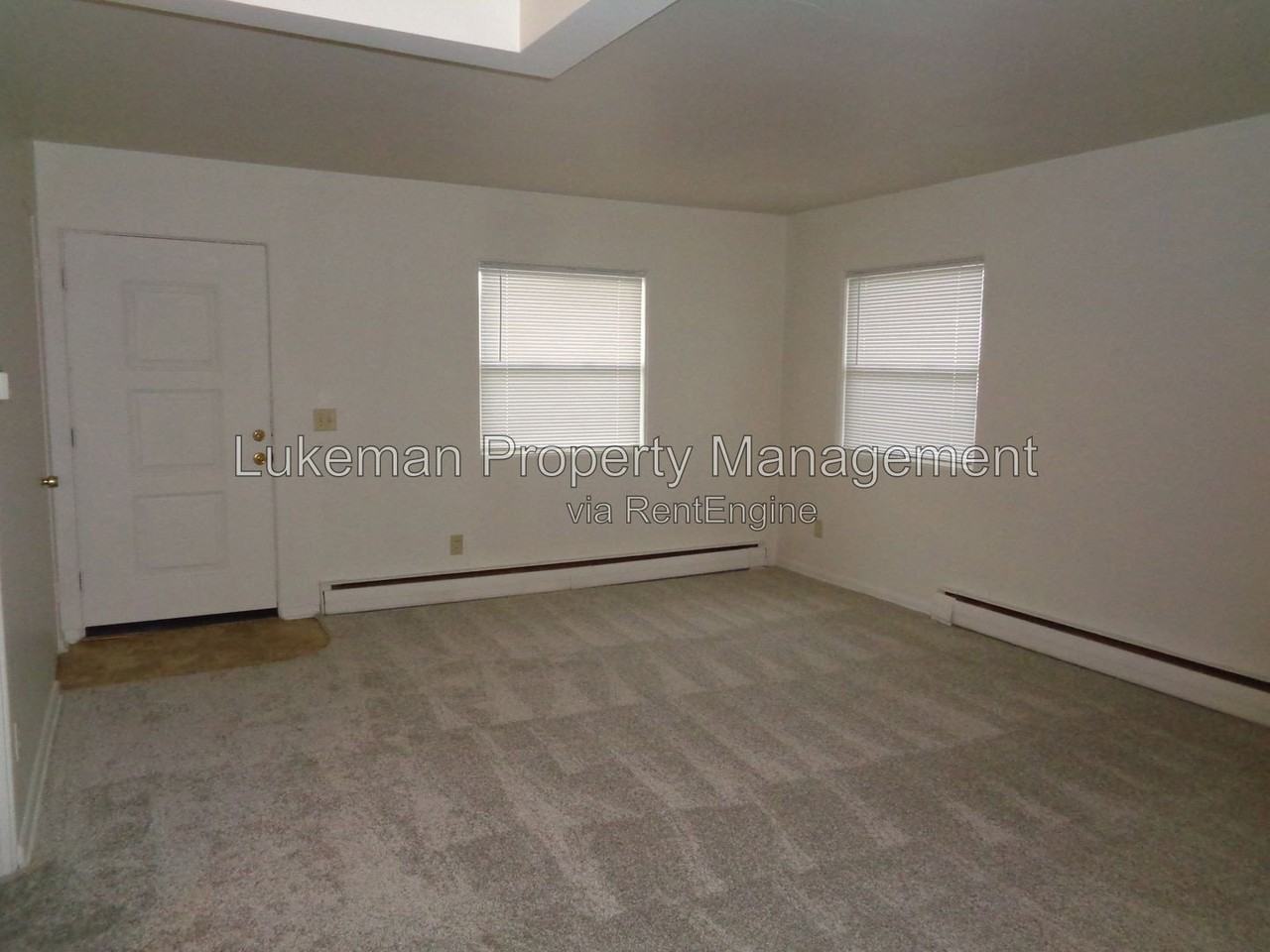 1536 Henson Ave #2 - Photo 3 of 13