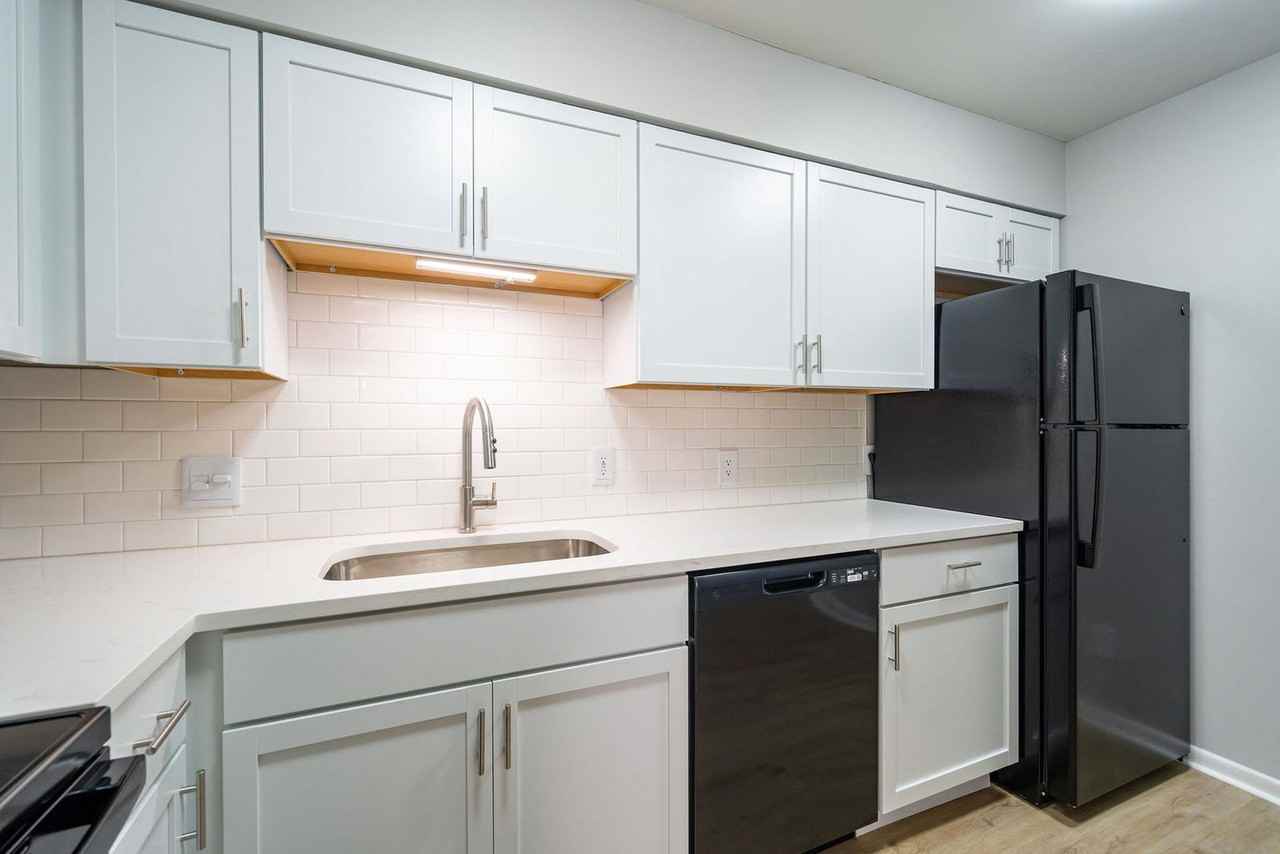 651 Riverview Dr #6 - Photo 2 of 14