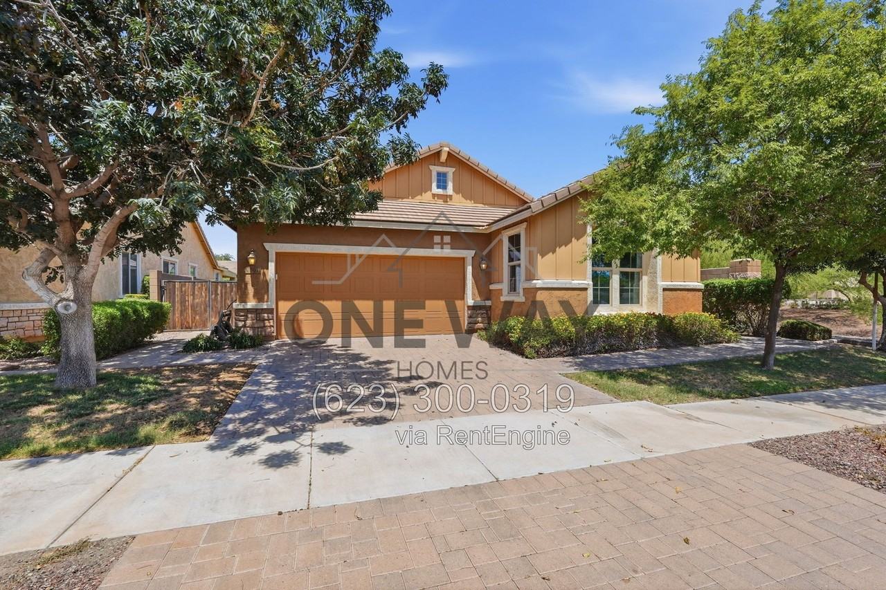 7562 E Plata Ave - Photo 2 of 43