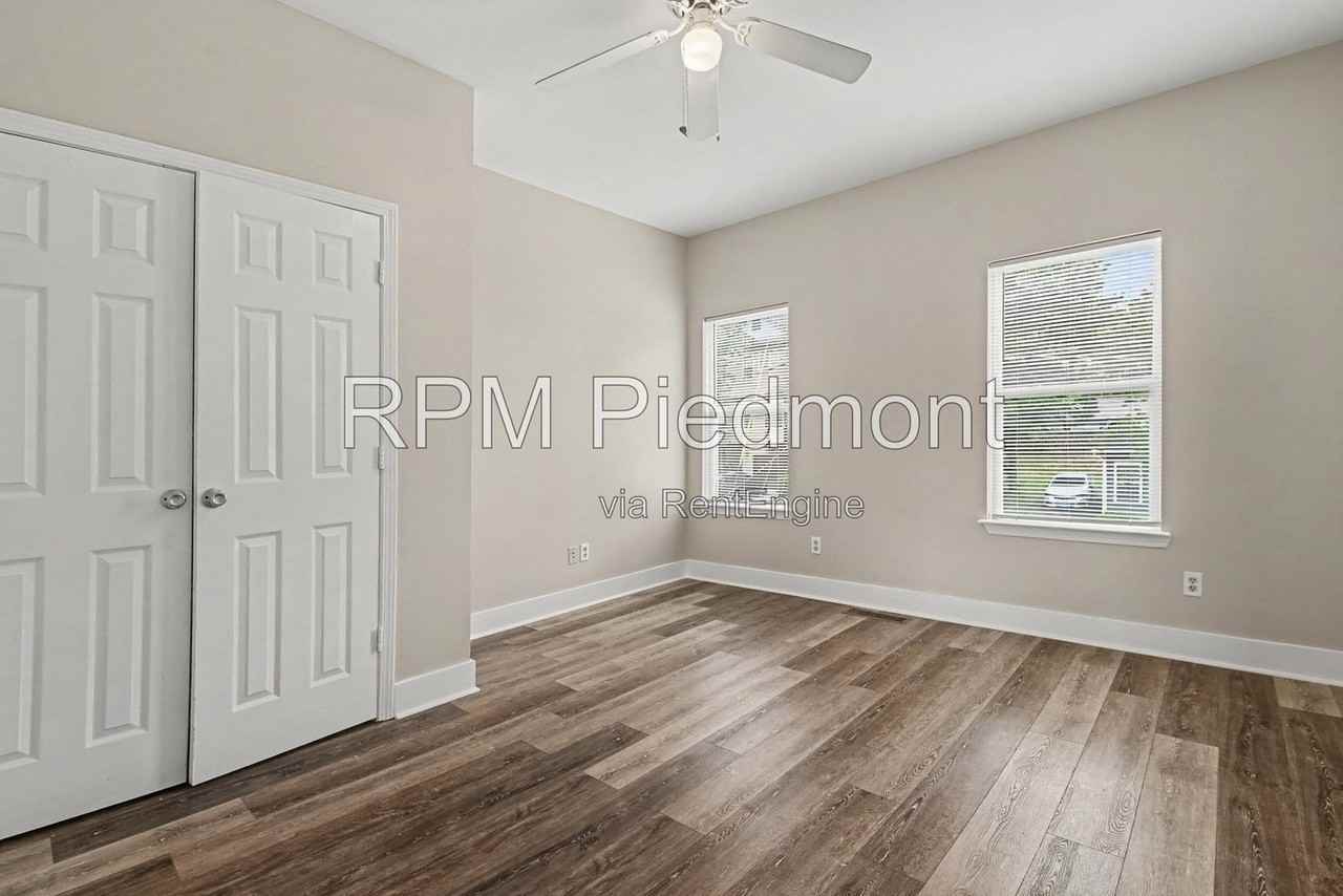 751 Prince Pl Nw - Photo 4 of 31