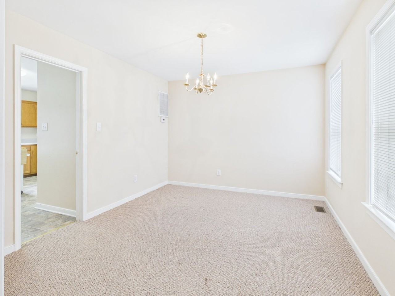 1905 Colgate Ave - Photo 3 of 26