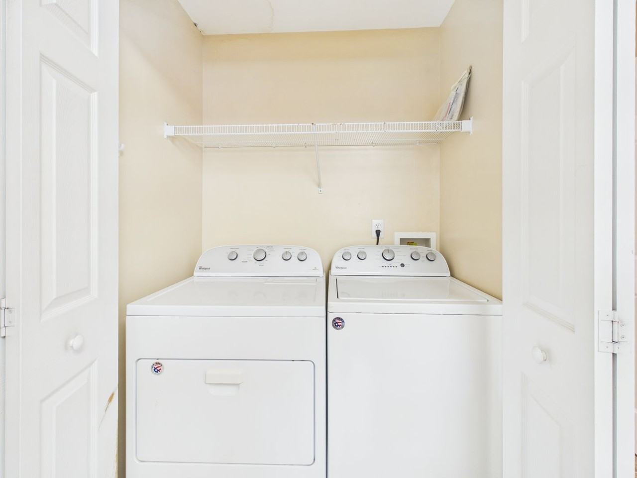 1905 Colgate Ave - Photo 6 of 26