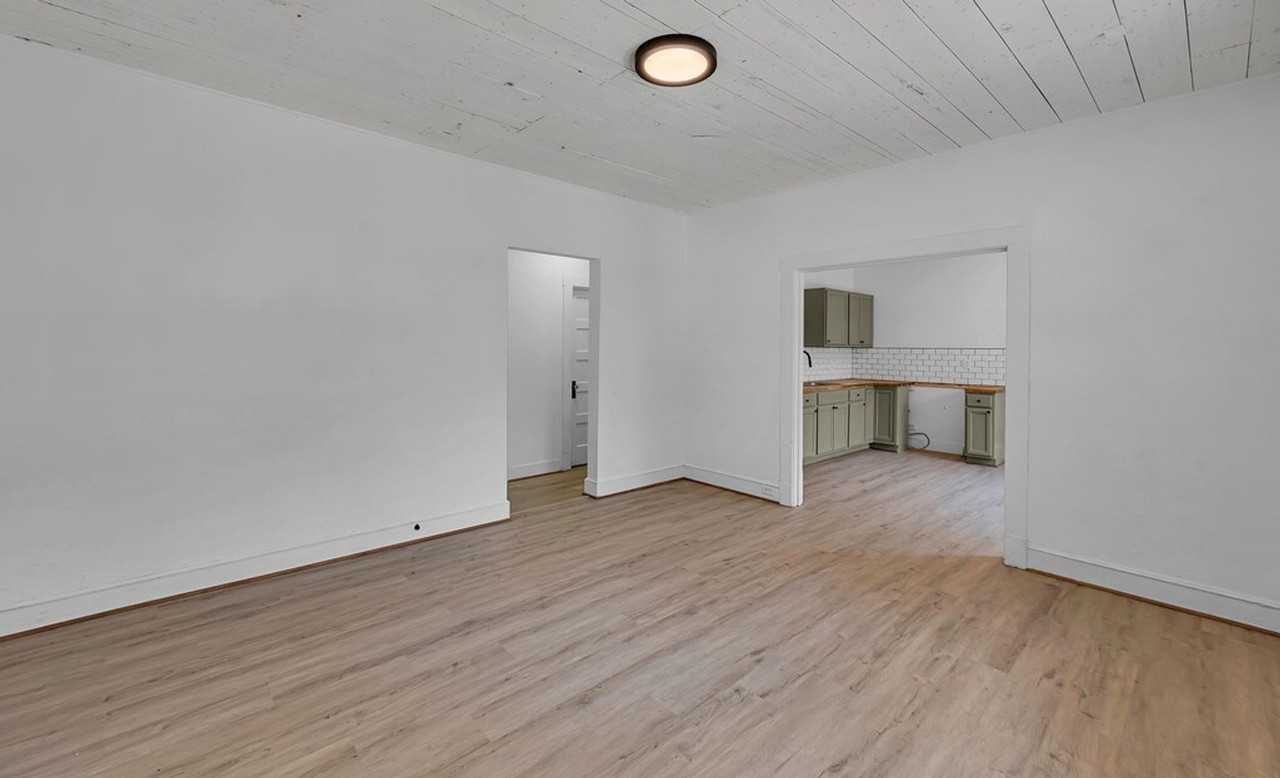 909 N 10th St - Photo 6 of 24