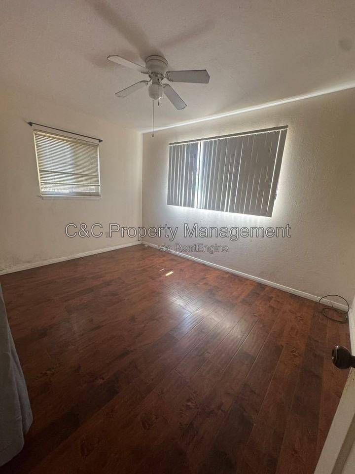 41039 Lincoln St - Photo 6 of 6
