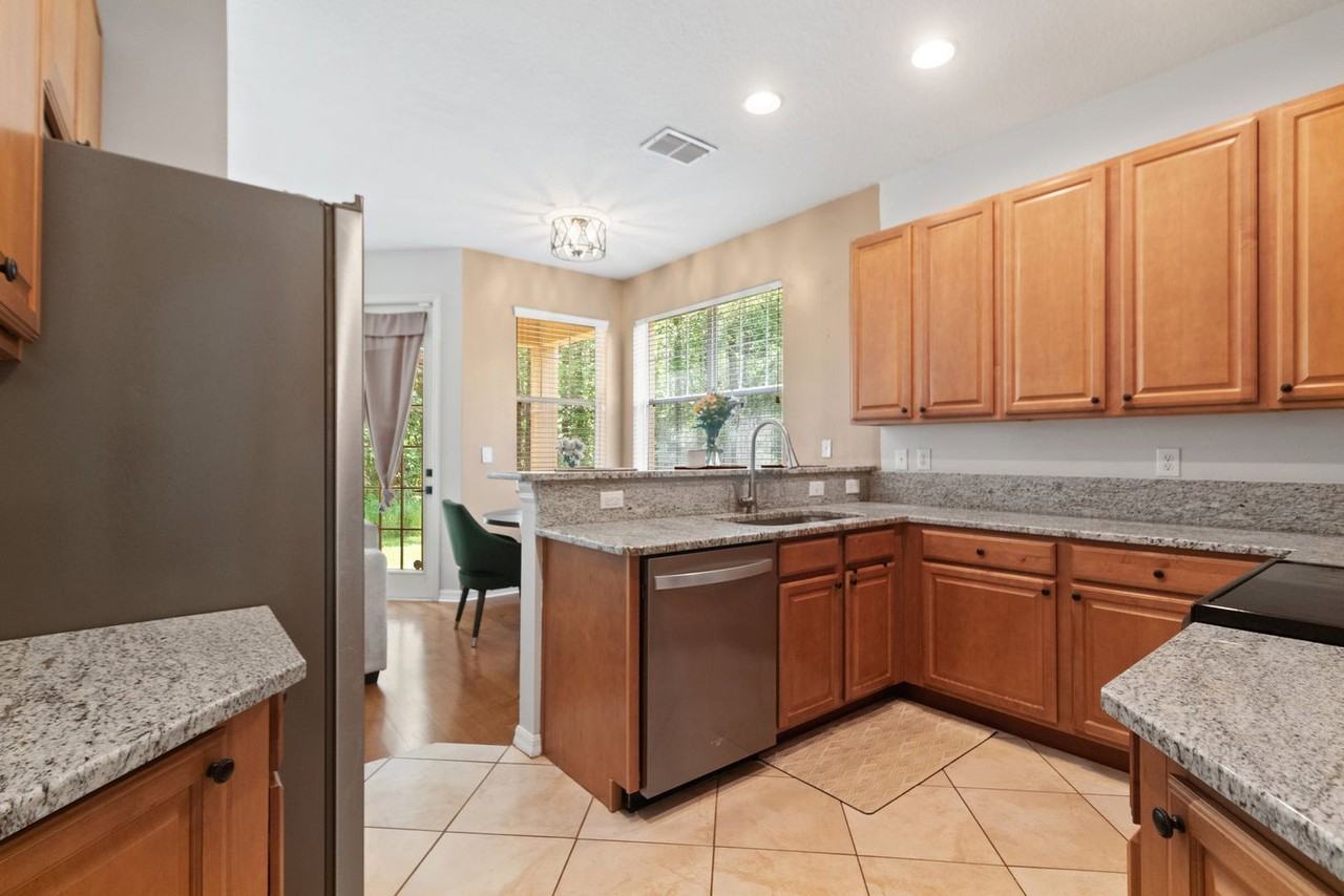 8141 Stone Leaf Ln - Photo 7 of 24