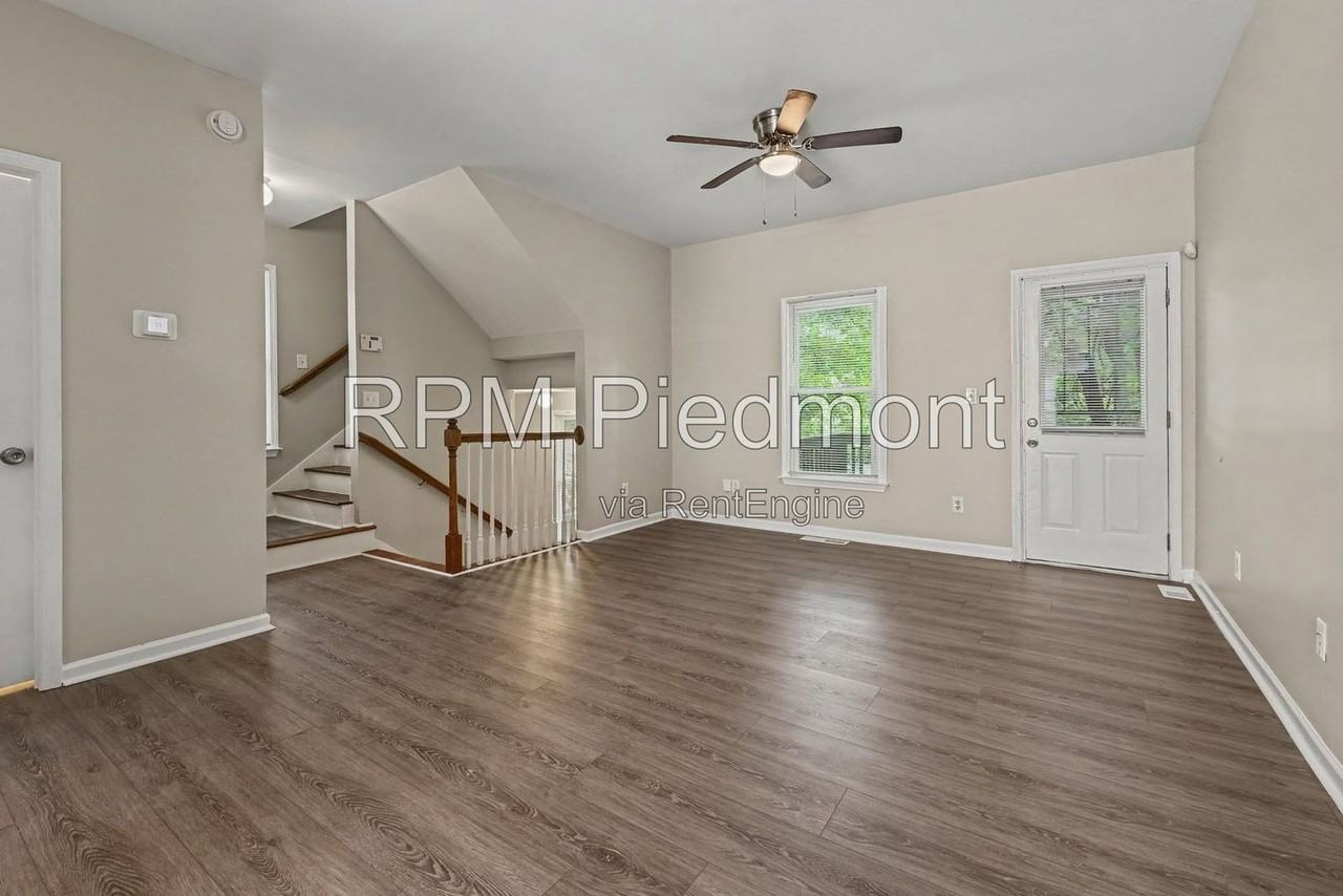 739 Prince Pl Nw - Photo 2 of 31