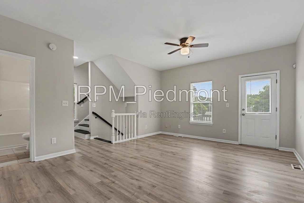 753 Prince Pl Nw - Photo 2 of 30