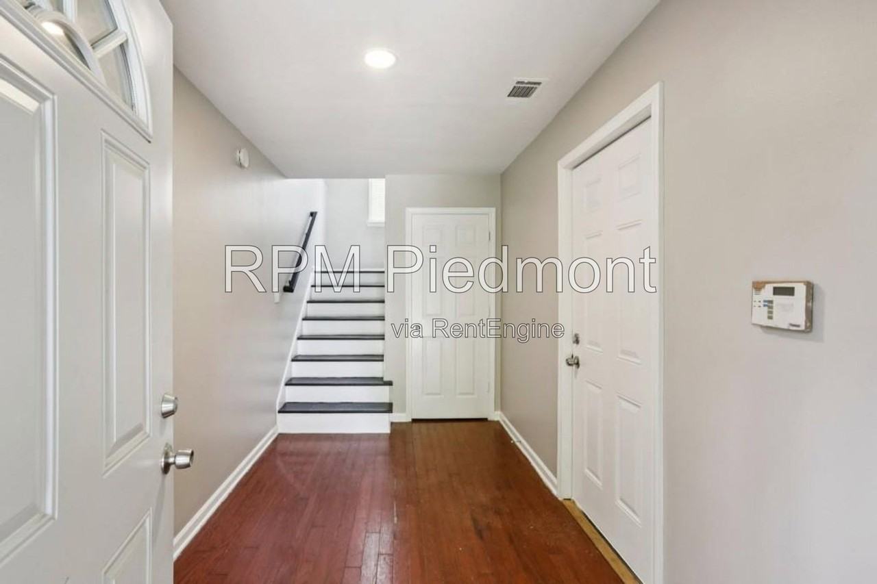 753 Prince Pl Nw - Photo 6 of 30