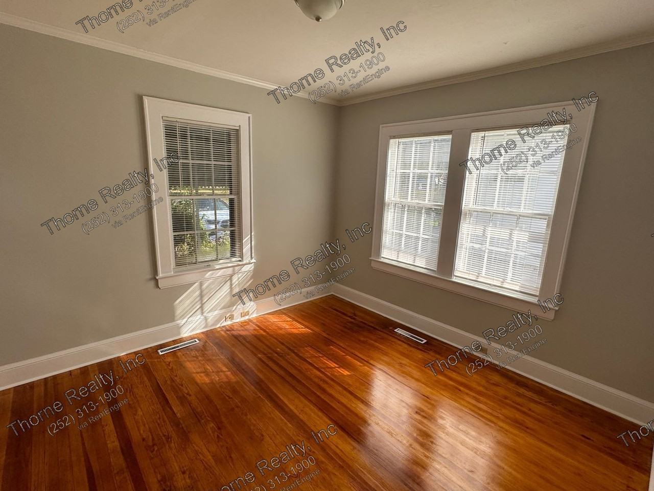 823 Western Ave - Photo 6 of 15