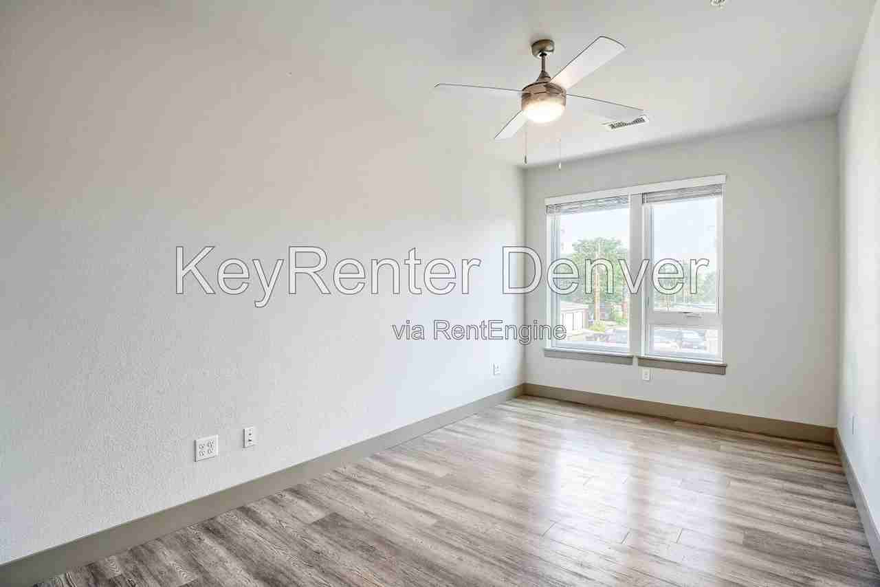 4923 King St #503 - Photo 7 of 12