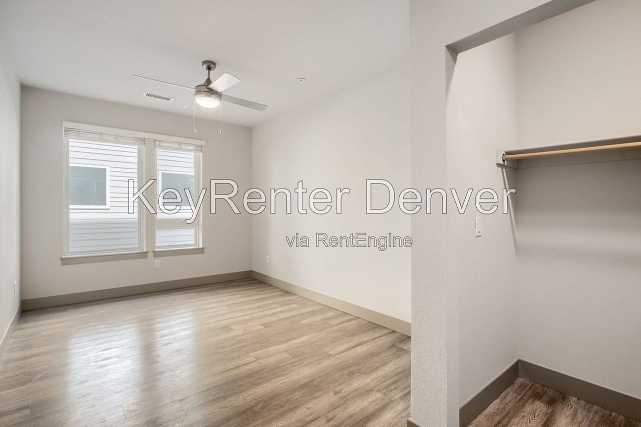 4923 King St #205 - Photo 7 of 12