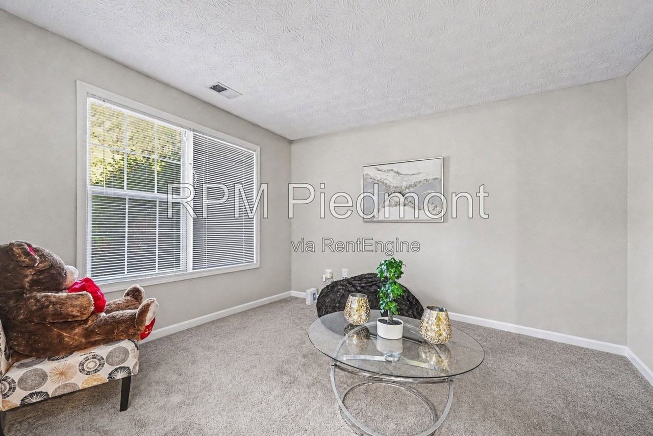 550 Claudel Ct Sw - Photo 7 of 31