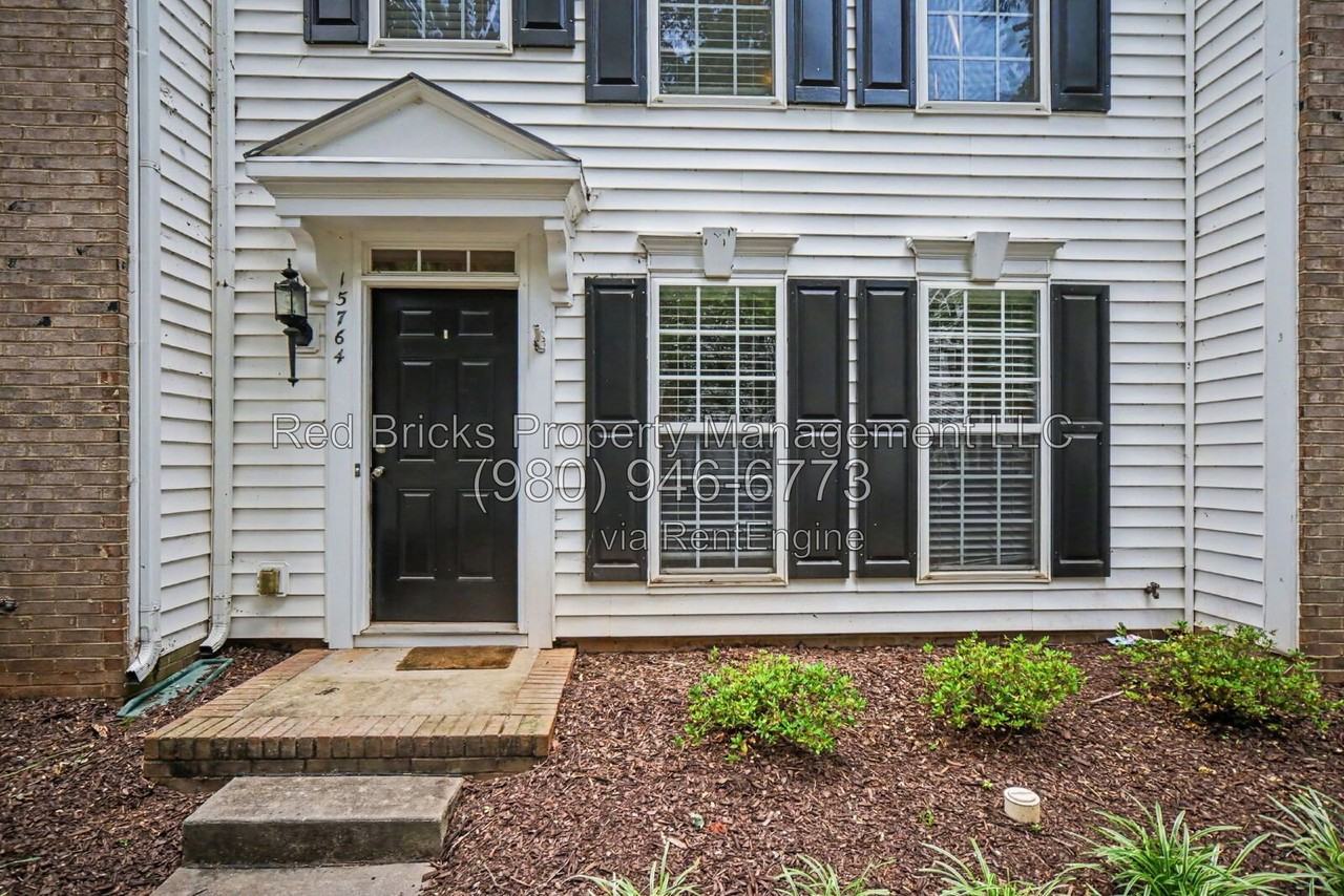 15764 Castle Watch Ave - Photo 5 of 35