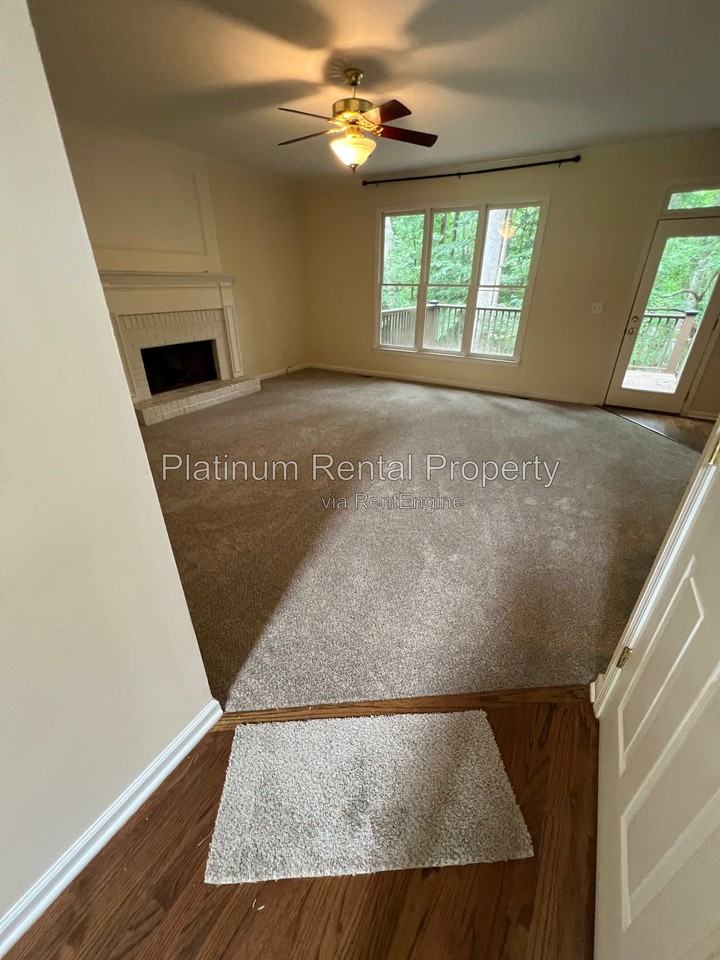 7115 Red Fox Ln - Photo 6 of 50