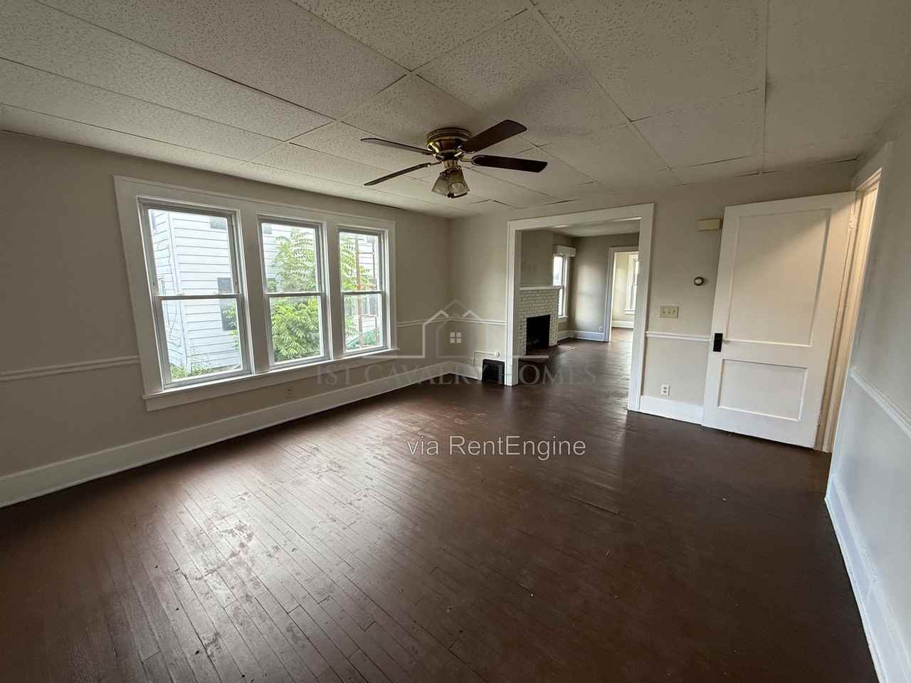 301 Roslyn Ave Nw #303 - Photo 5 of 50