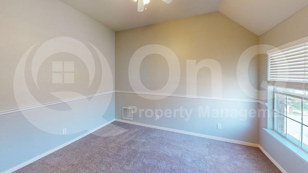 4536 Brenda Dr - Photo 6 of 28