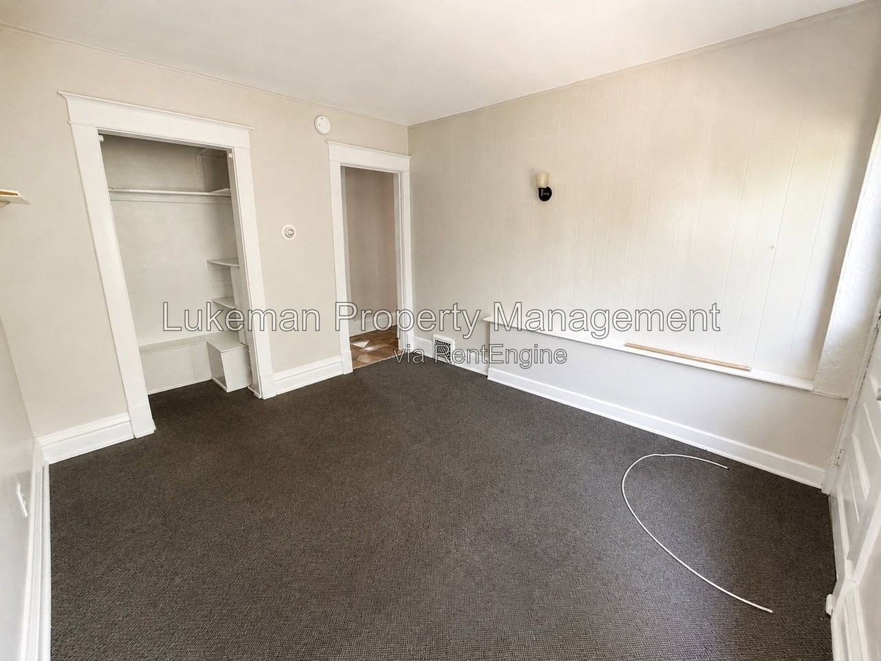 415 Davis St #4 - Photo 3 of 7