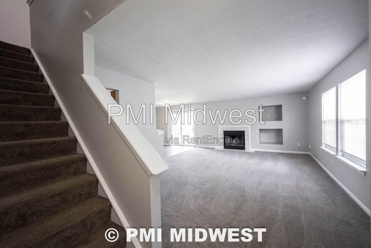 11550 Signet Ln - Photo 3 of 39