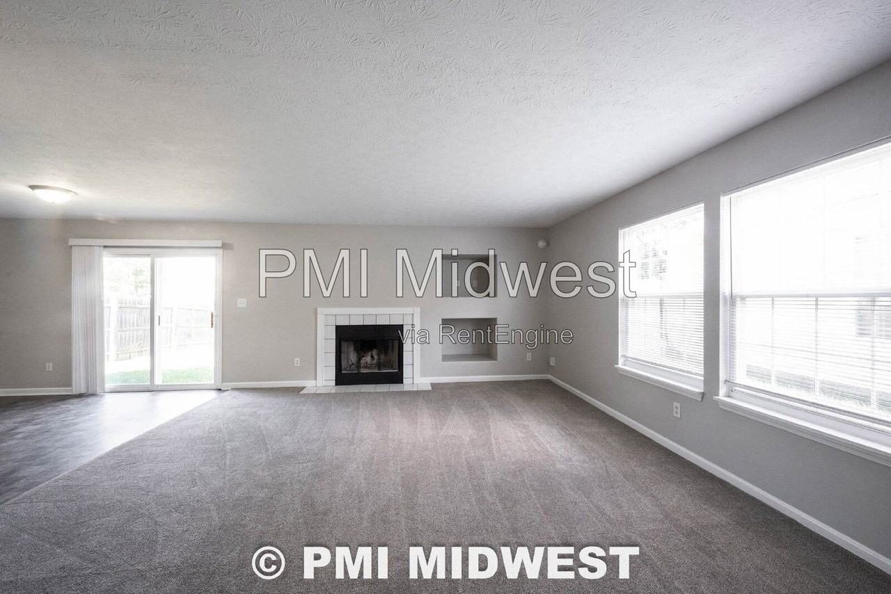 11550 Signet Ln - Photo 4 of 39