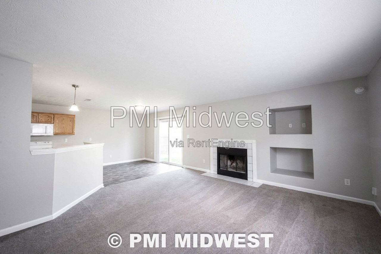 11550 Signet Ln - Photo 6 of 39