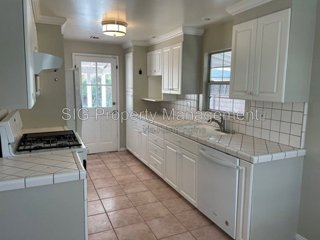 1412 N Fairview St - Photo 4 of 23