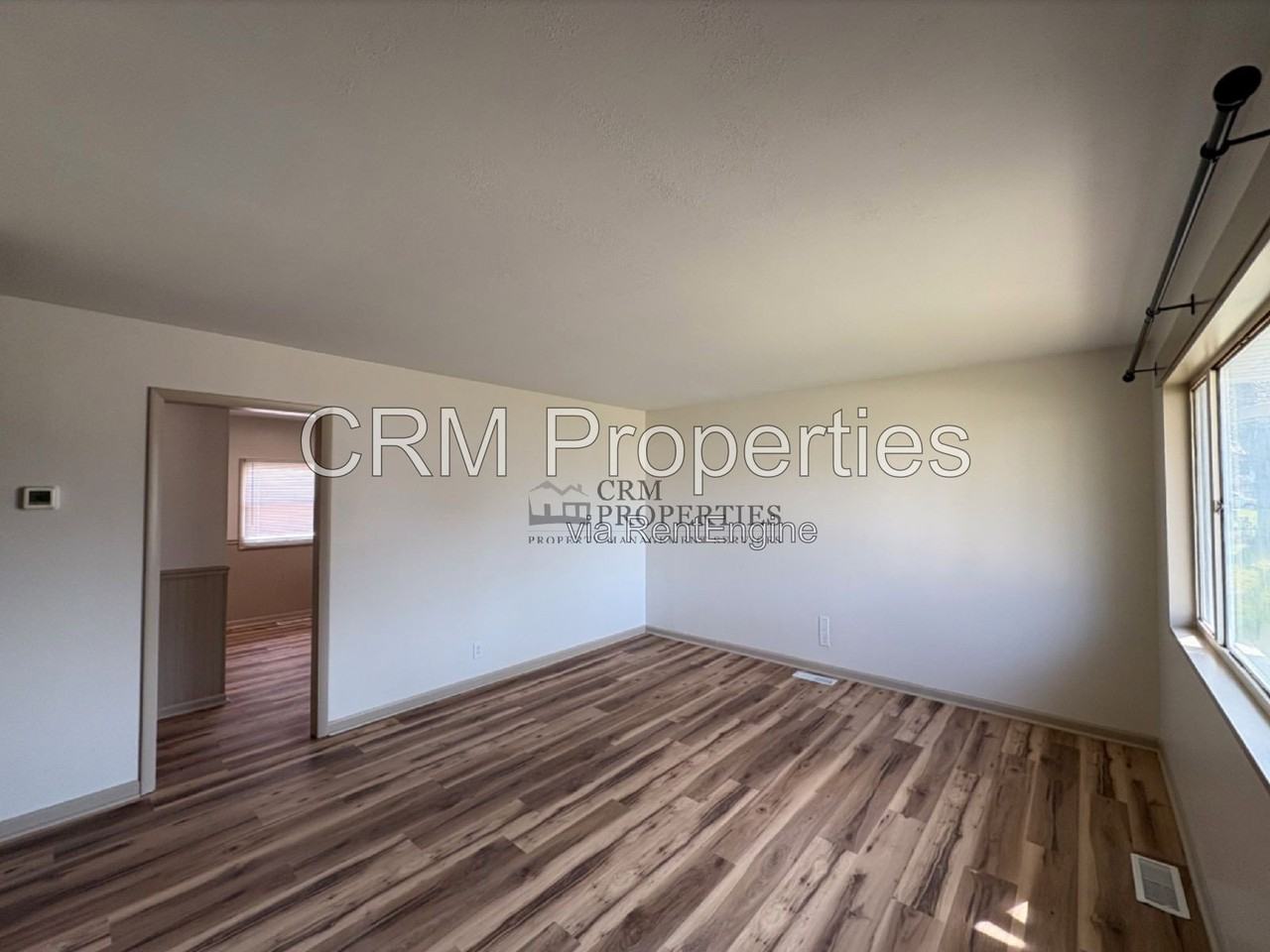 1936 Lynwood Dr - Photo 4 of 21