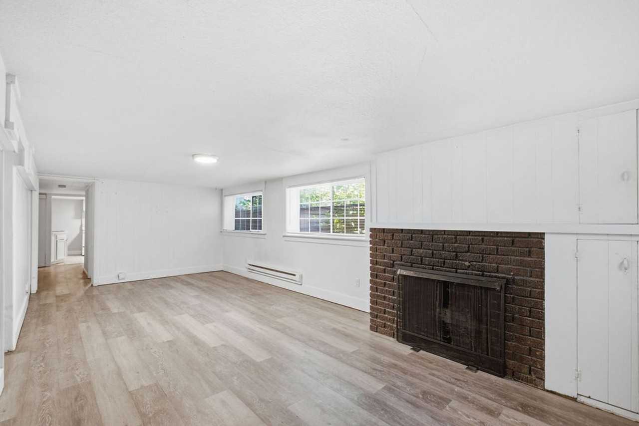 419 Edwards St #C - Photo 7 of 42