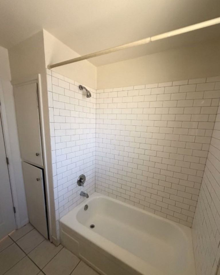Cha-Ray Apartments - Photo 4 of 18