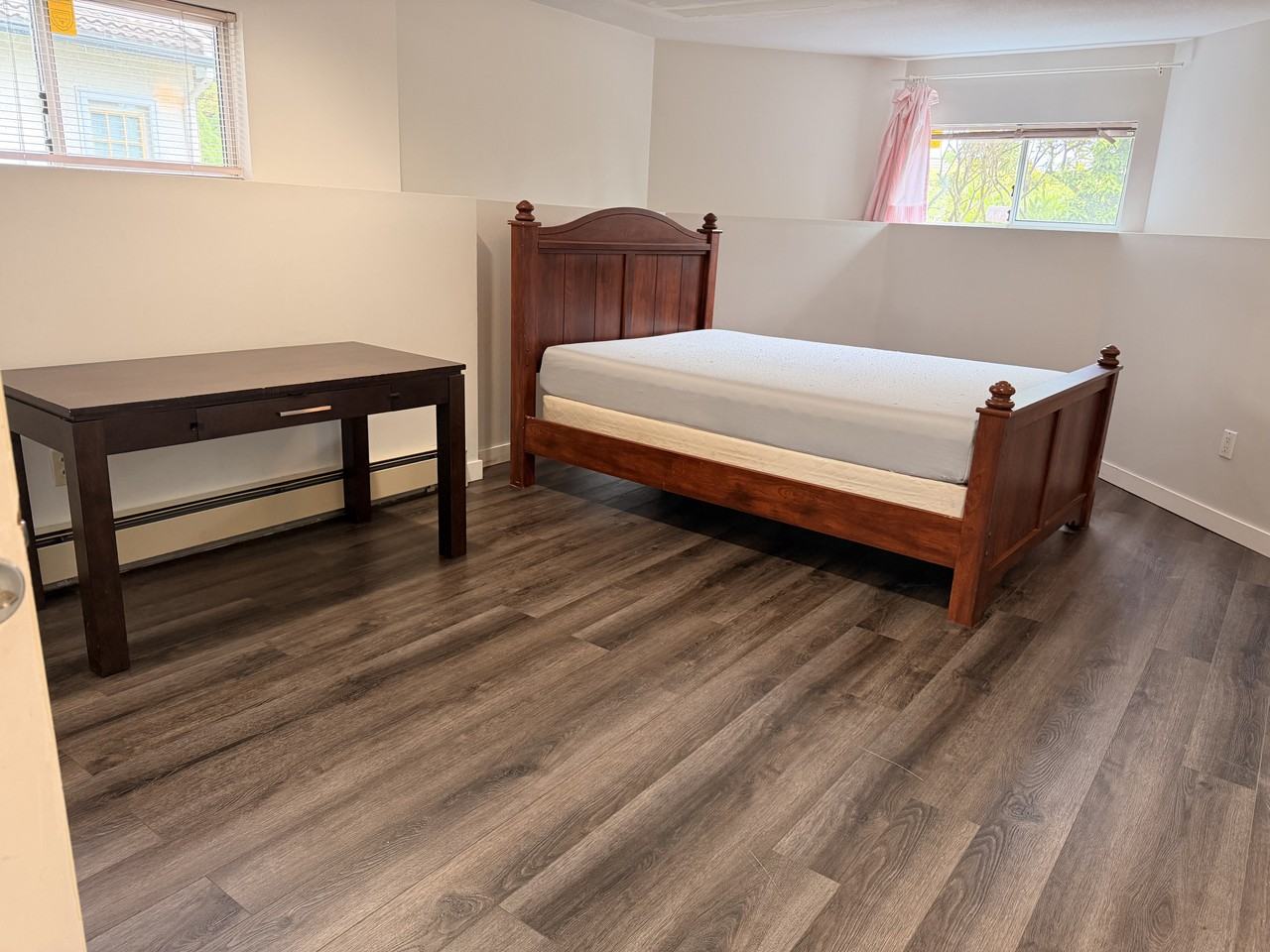 7920 Reigate Road - Photo 5 of 10