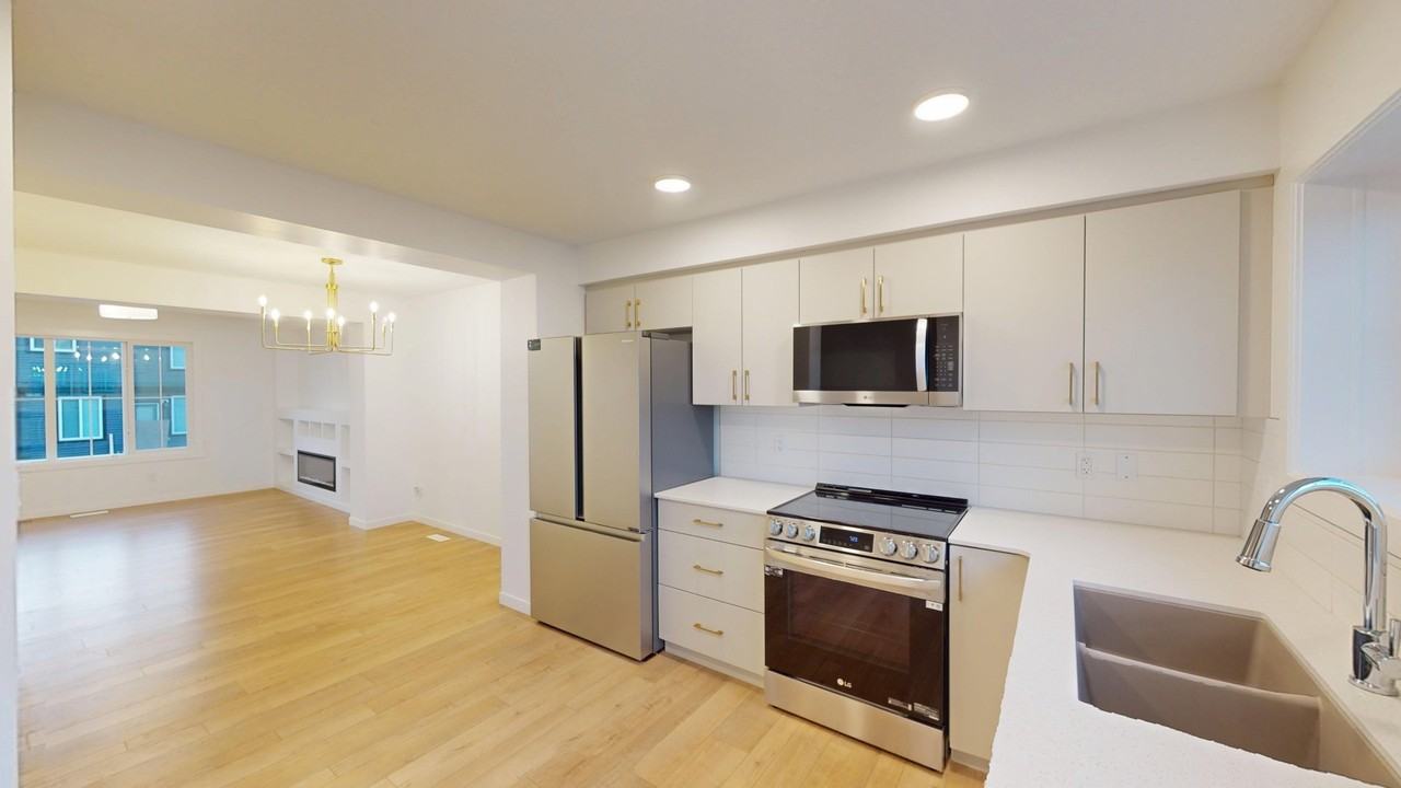 7032 Rosenthal Dr Nw - Photo 2 of 15