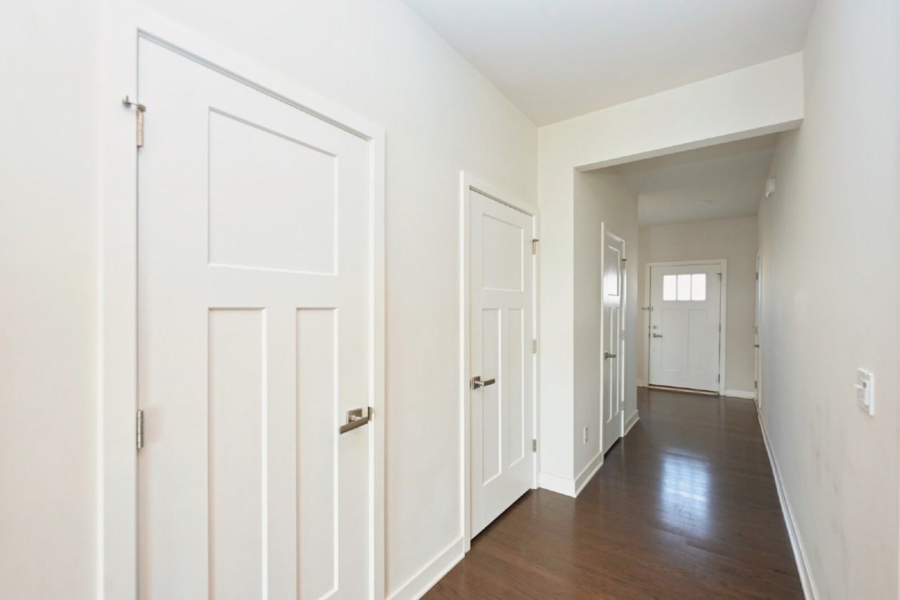 266 Dartmoor Pl - Photo 6 of 50