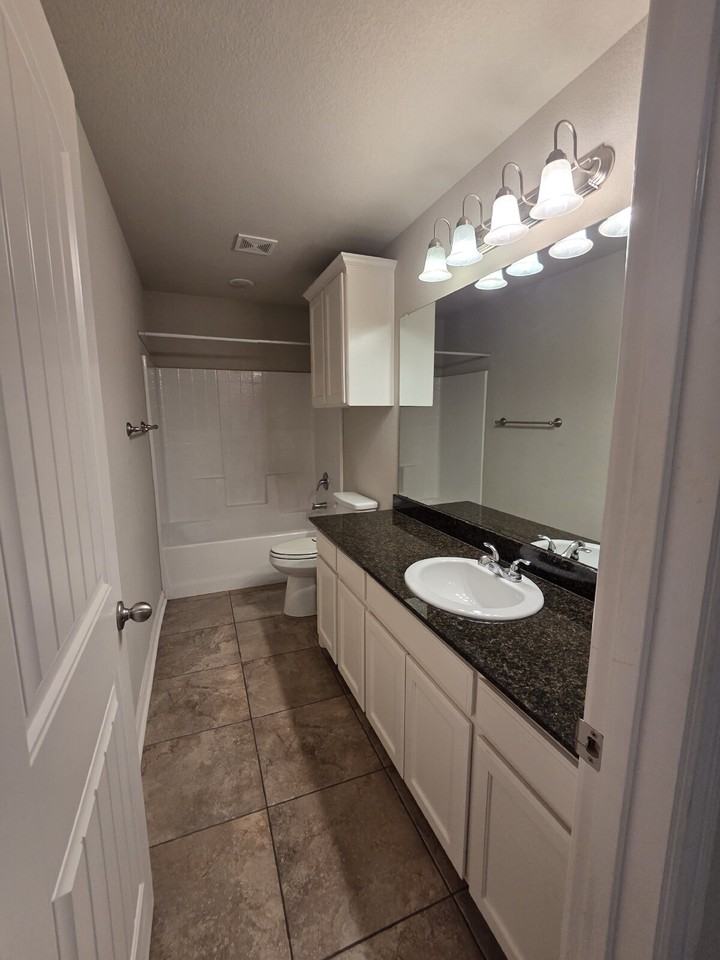 3002 Weave Ct - Photo 6 of 11