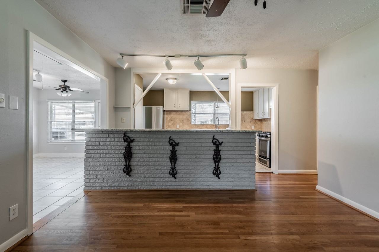 1439 Richelieu Ln - Photo 6 of 14