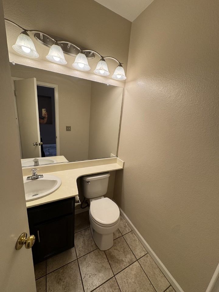 1185 Shadowcliff Ct - Photo 6 of 24
