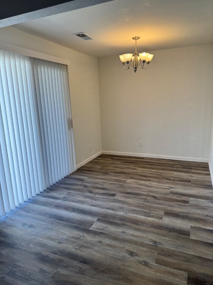 3035 Colony Park Dr - Photo 5 of 24