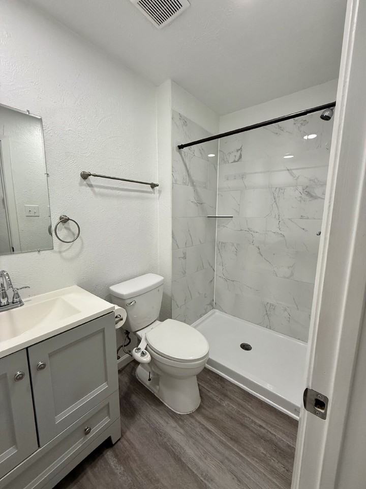 1617 Meadowbrook Dr - Photo 5 of 19