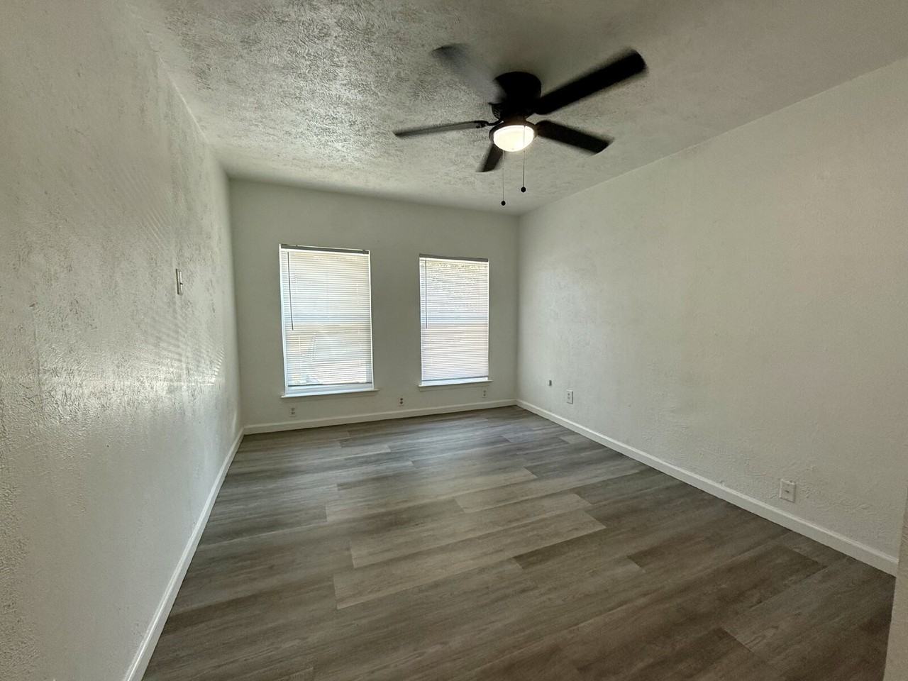 1617 Meadowbrook Dr - Photo 6 of 19