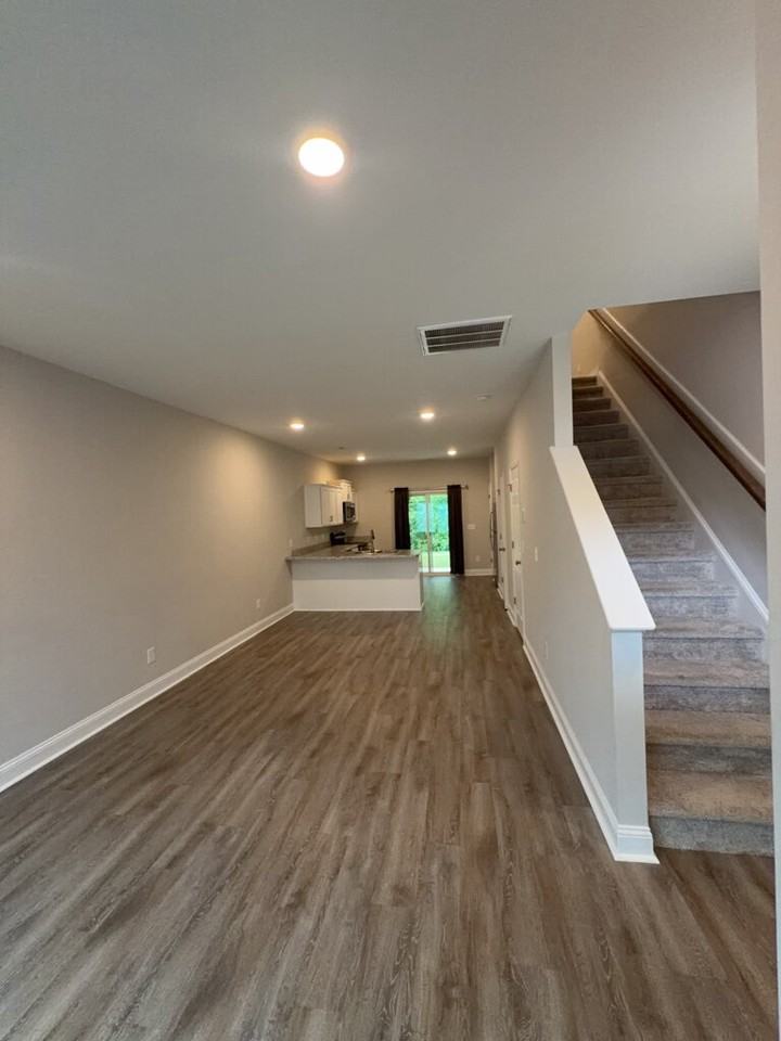 177 Loren Rd - Photo 3 of 16