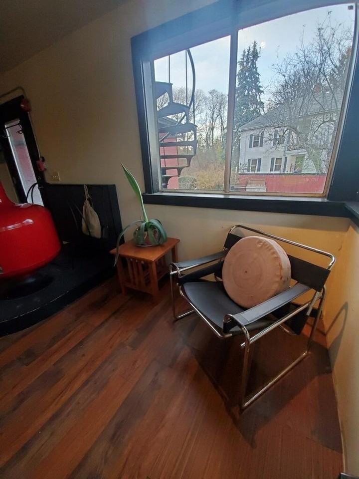 763 High St #5 - Photo 3 of 9