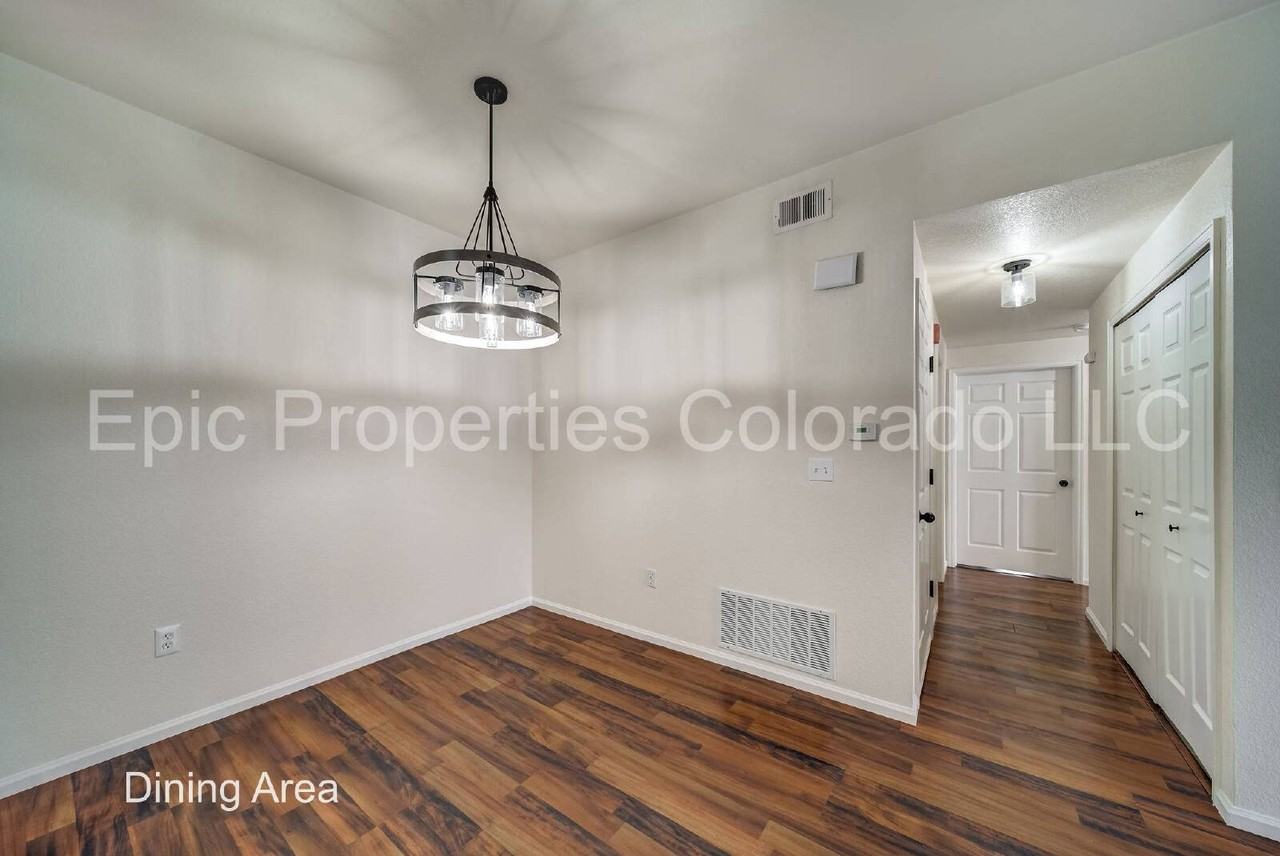 911 S Zeno Way #104 - Photo 6 of 23