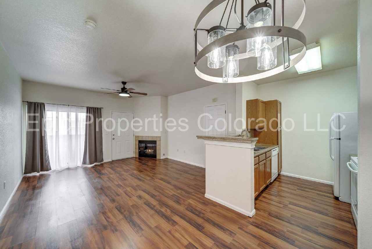 911 S Zeno Way #104 - Photo 7 of 23