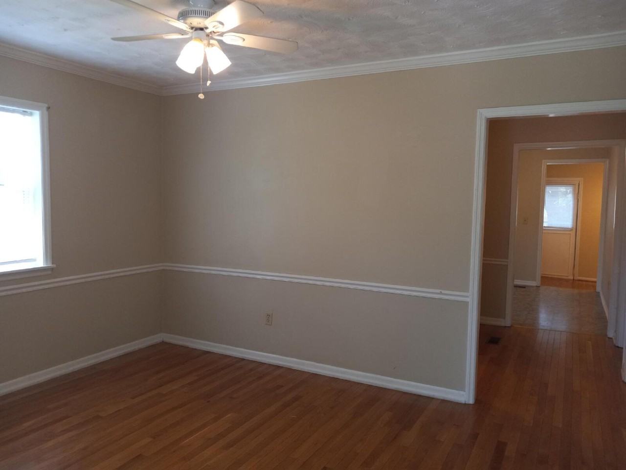 7074 Sutherland Ave - Photo 2 of 15