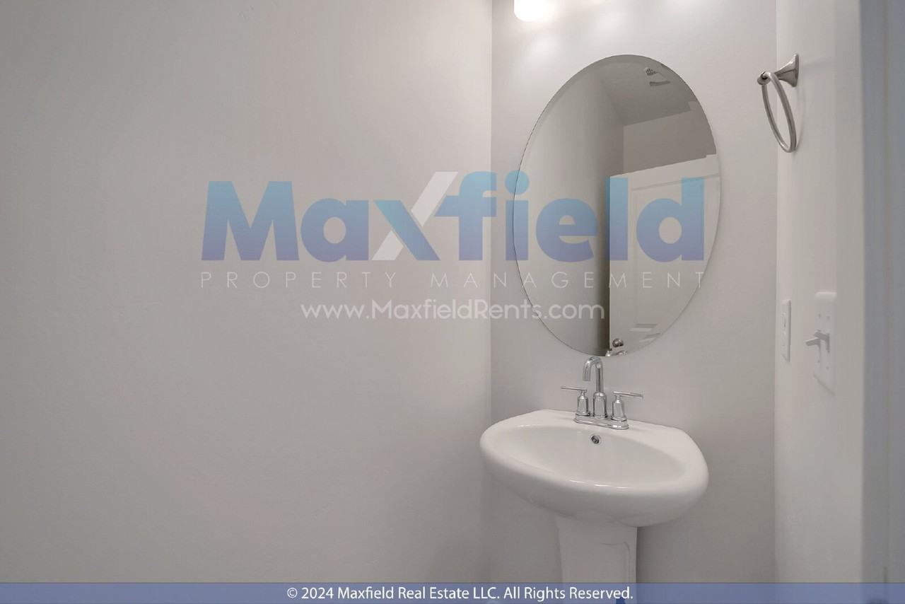 1598 N 1950 E - Photo 6 of 20