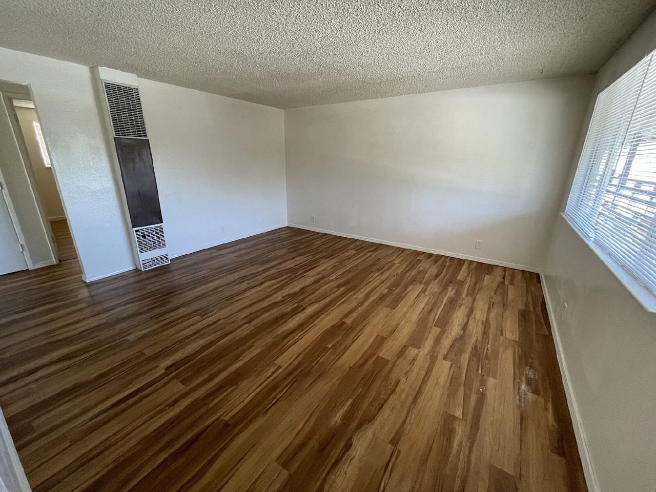 3426 Woodside Dr Apt 3 - Photo 5 of 8
