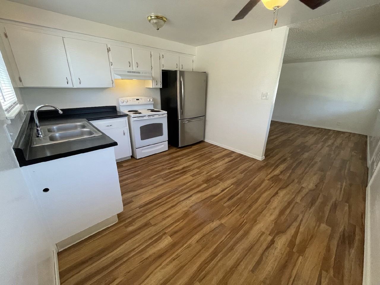 3426 Woodside Dr Apt 3 - Photo 7 of 8