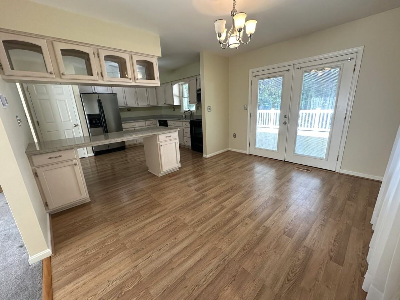 656 Alpine Ln - Photo 5 of 28